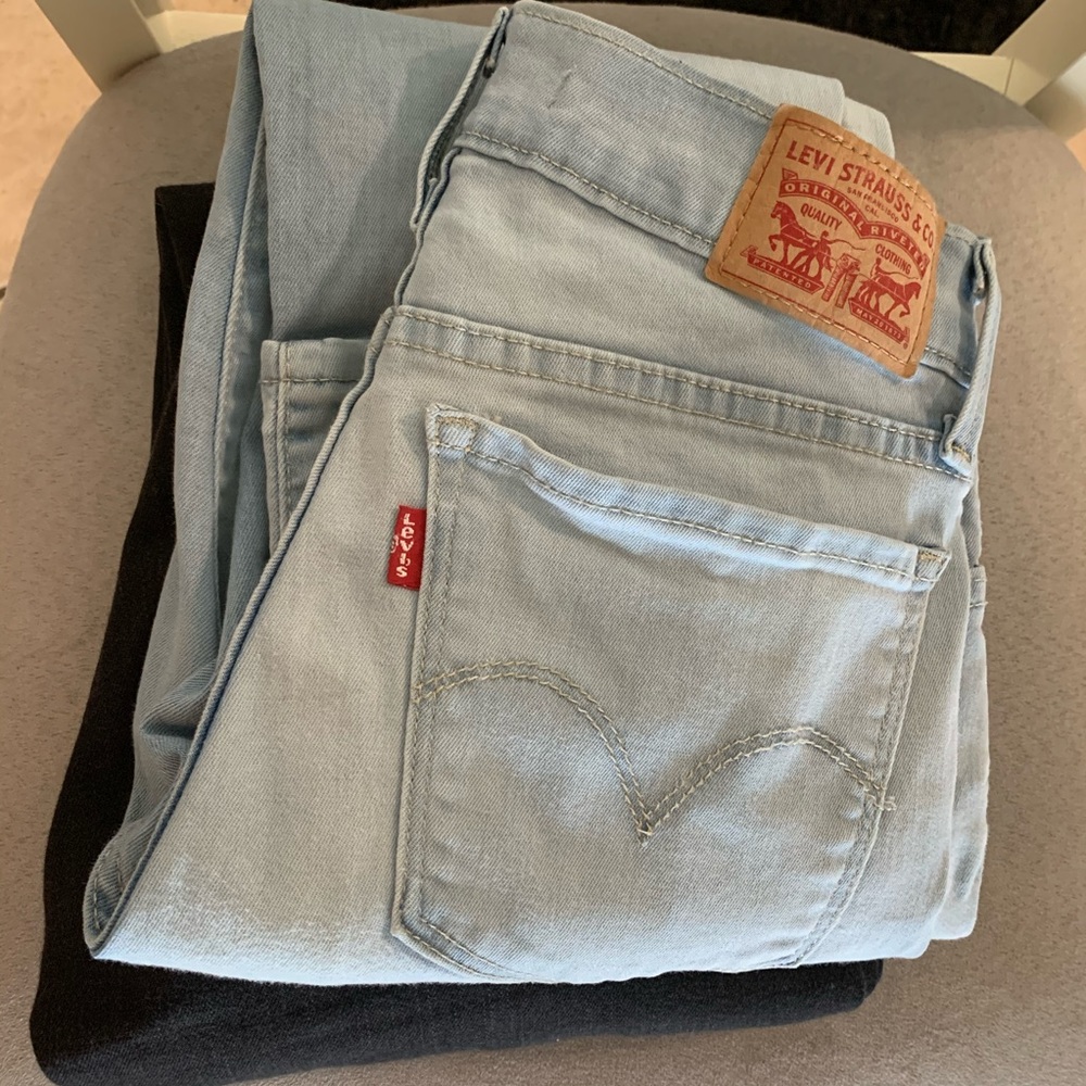 Levi’s Lightwash Skinny Jeans
